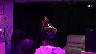 Шина делится своими стихами в Уголке поэта с Poetry Hype