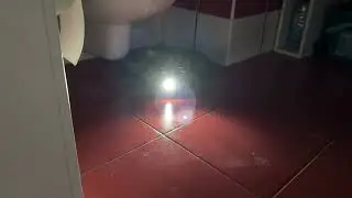 Roborock Saros 10R - vyt&iacute;r&aacute;n&iacute; podlahy