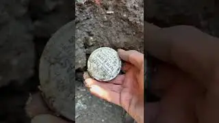 Uk bottle digging pot lid from the Halifax Manor House tip