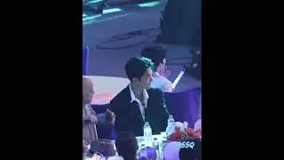 Fans lip-read Xiao Zhan saying &ldquo;I don&rsquo;t deserve it, not at all&rdquo; right after the praise. So humble!