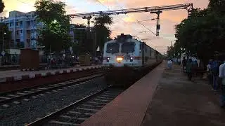 13188 Down Rampurhat Sealdah Maa Tara Express Train Skipping Through Belgharia Station | Railway |