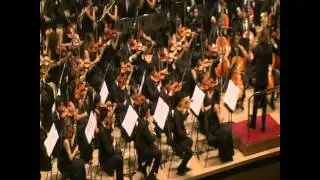Christian V&aacute;squez conducts Strauss Don Juan