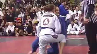 Jessamyn Duke Flying Arm Bar (2009 blue belt division NAGA)