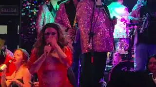 Suave suave suavesito imitaci&oacute;n de  Laura Leon Bandidos  bar Chihuahua  SC 10/24/25.