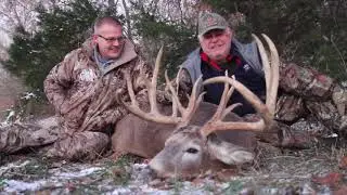 Giant Typical Oak Creek Whitetail Hunt In The Snow