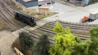 WalthersProto 920-47830 FM H10-44 Pennsylvania Switcher Test Run