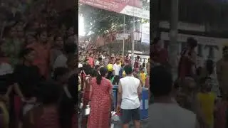 Ghatkopar water crisis in Mumbai - People waiting in huge queues to get water from tanker.