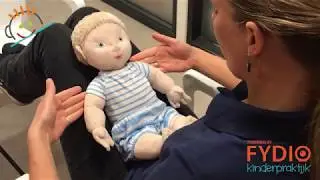 7. Baby & Nek - 'Easy Pull to Sit' - Oefening Fydio Kinderpraktijk