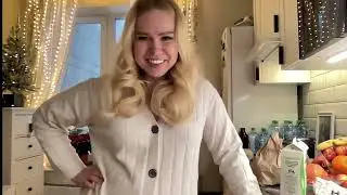 11.01  Маруся на кухне