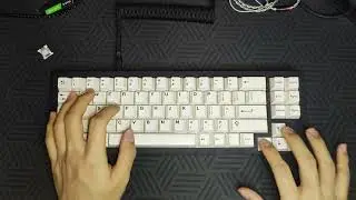 Xinmeng M71 Outemu jade whites