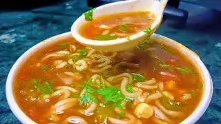 गार गार थंडीमध्ये गरमागरम मॅगी हेल्दी सूप 🍲🍲😋बनवा #soup 