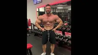 Peter Molnar posing