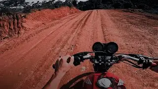 Titan 150 carburada na estrada de terra, será que é boa?