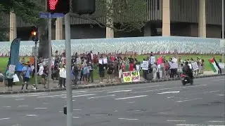 Protestors in Hawaii oppose Trump&rsquo;s attack on Venezuela