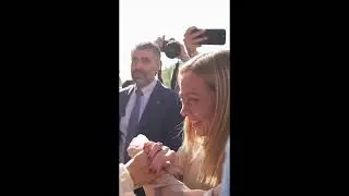 GIORGIA MELONI TRA I CITTADINI DI ACQUALAGNA
