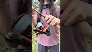 How to Hold a Spinning Rod & Reel for Beginners! 🎣 #FishingTips