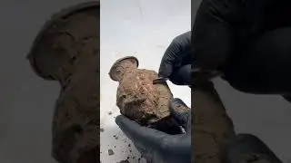 Restoring an Abandoned Plant Pot &ndash; From Trash to Treasure!