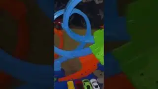2024 Hot wheels Action 4-Loop Crash Out track with Motorized Booster