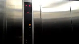 Old Hyundai Elevator @ Tunjungan Plaza 3