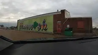 Shamrock Mural off Rt 66 - Video 17