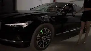 Rich Chinese Girl Revving Her Car Again