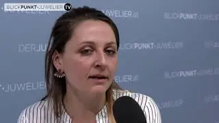 &bdquo;Die Holzuhr ist ein Riesen-Trend&ldquo; &ndash; Veronika Egger von Laimer Holzuhren auf der Inhorgenta 2017