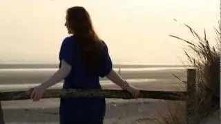 Sara Kempe - CHASING CARS