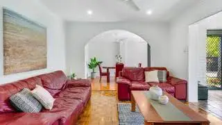 4 Shepherd Crescent Mount Pleasant - Dee Mangion 0409 434 259