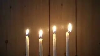 Nelj&auml;n Hanukka Kynttil&auml;n sytytys