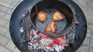 Reibepl&auml;tzchen im Dutch Oven braten