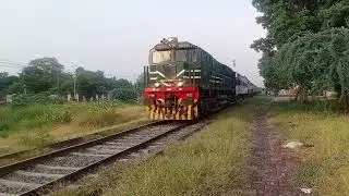 Pakistan railway best train vlog | All up and DN express action | zcu 30 hgmu 30 geu 40 