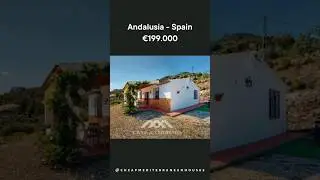 For sale: Cute white house in the Hills near Malaga in Spain