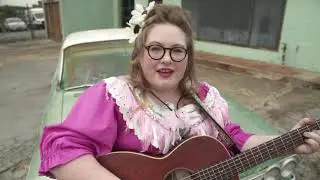 Momma Molasses | C-A-R