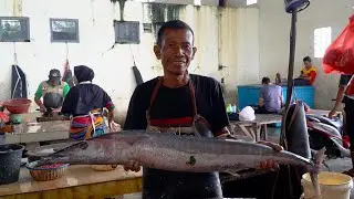 PERFECT FISH CUTTING || WAHOO FISH CUTTING TRADITIONAL TECHNIQUES  IN FISH MARKET
