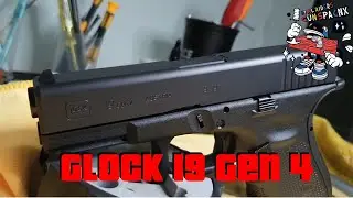 Glock 19 gen 4 Full Dissasemble & Reassemble Deep clean with 