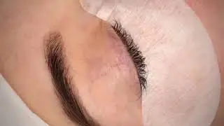 Коррекция ресниц 2 D объём