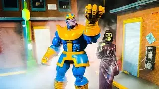 Diamond Select Thanos Figure Review & Toy Photography
