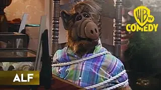 ALF | Freakshow | Warner TV