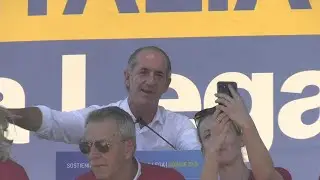 Pontida, Zaia corregge lo speaker dal palco: 