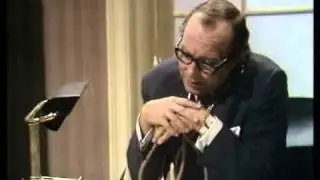 Morecambe & Wise - Eric's advice
