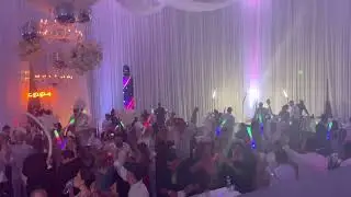 Dj Huggies for the best wedding