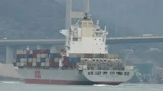 Container Ship《OOCL NEW ZEALAND》Crossing Tsing Ma Bridge 20250318