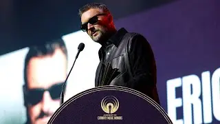 Эрик Чёрч получает награду ACM Icon на 18-й церемонии вручения наград ACM