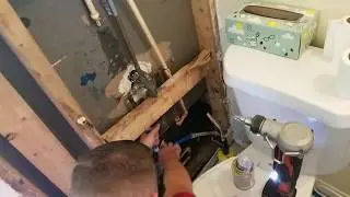 Unlicensed plumber repipe goes bad, floods home Lutz FL Mr Dry Out