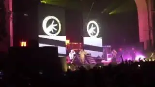 Kurupt FM Champagne Steam Rooms Brixton o2 Academy 17th Dec 16 - Sit upon the riddem