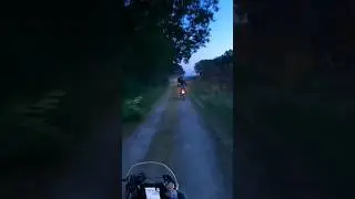 Sortie off road avec 1 joli coucher de soleil en cadeau. #moto #trails #offroad