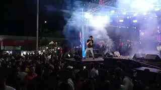 Pegada do coyote ao vivo na festa do monte do galo- O LOCUTOR SE APAIXONOU