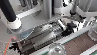 Air fresh diffuser perfume bottle automatic positioning labeling machine labeler equipment