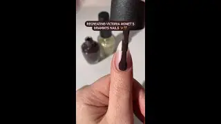 It&rsquo;s giving goddess 🏆✨ Get Victoria Monet&rsquo;s sparkly bronze nails from the #GRAMMYs 🎶 #shorts