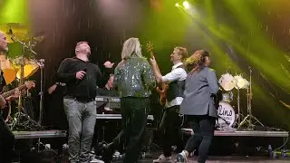 Collins Live Experience - Hang In Long (Phil Collins, 1989)